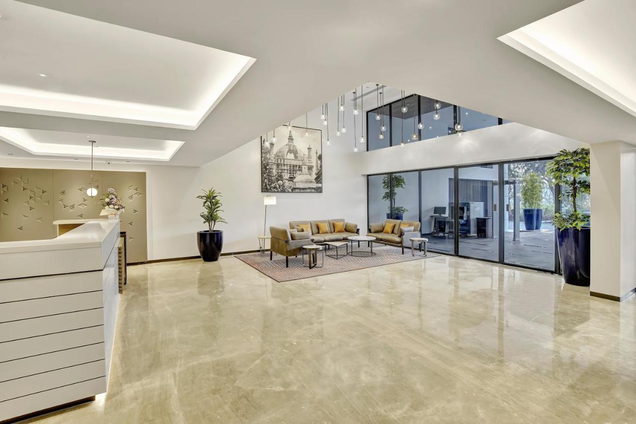 Park Inn By Radisson Σουράτ Εξωτερικό φωτογραφία