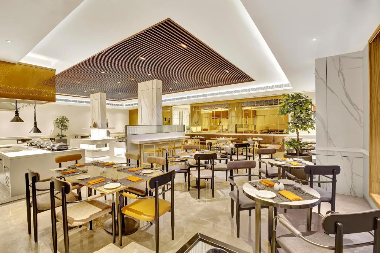 Park Inn By Radisson Σουράτ Εξωτερικό φωτογραφία