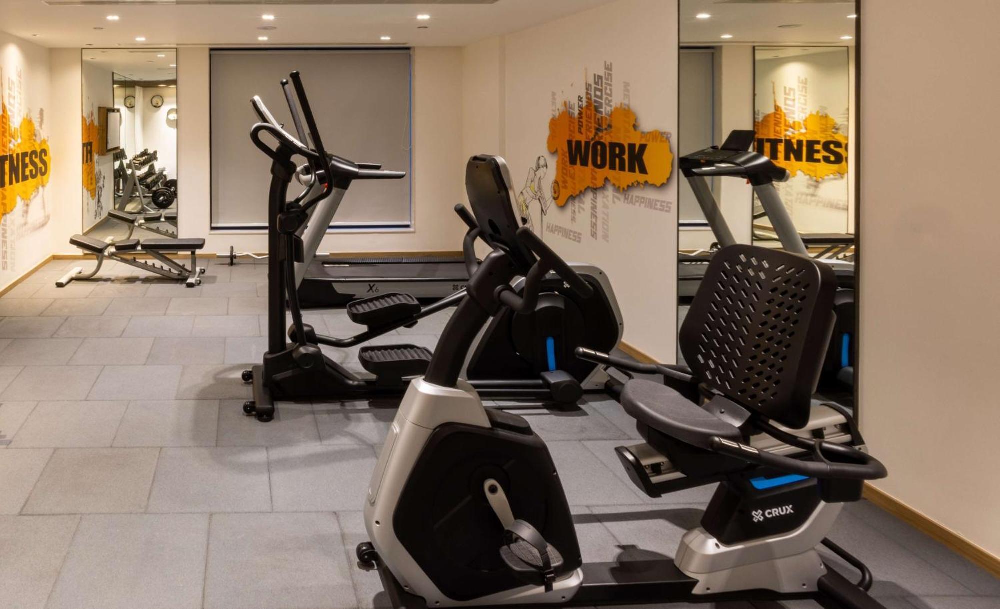 Park Inn By Radisson Σουράτ Εξωτερικό φωτογραφία